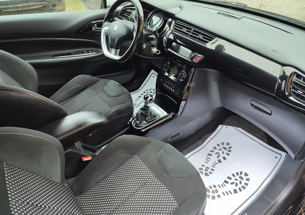 Citroen DS3 cena 20999 przebieg: 161278, rok produkcji 2011 z Łazy małe 121